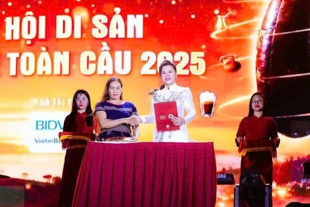 Đằng sau hạt c&agrave; ph&ecirc; tỷ đ&ocirc;: Đ&aacute;nh thức "quyền lực mềm" để sinh kế bền vững - Ảnh 5.
