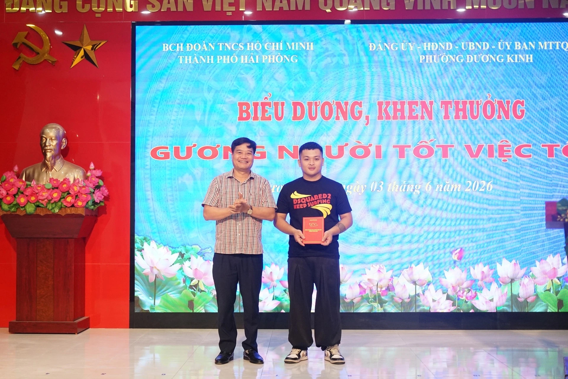 Khen thưởng thanh ni&ecirc;n dũng cảm khống chế đối tượng d&ugrave;ng dao tấn c&ocirc;ng phụ nữ - Ảnh 1.