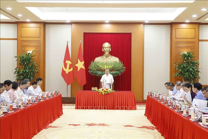 Tổng B&iacute; thư, Chủ tịch nước T&ocirc; L&acirc;m: Đổi mới phương thức l&atilde;nh đạo của Đảng để l&agrave;m cho đất nước tự chủ chiến lược, ph&aacute;t triển nhanh, bền vững - Ảnh 1.