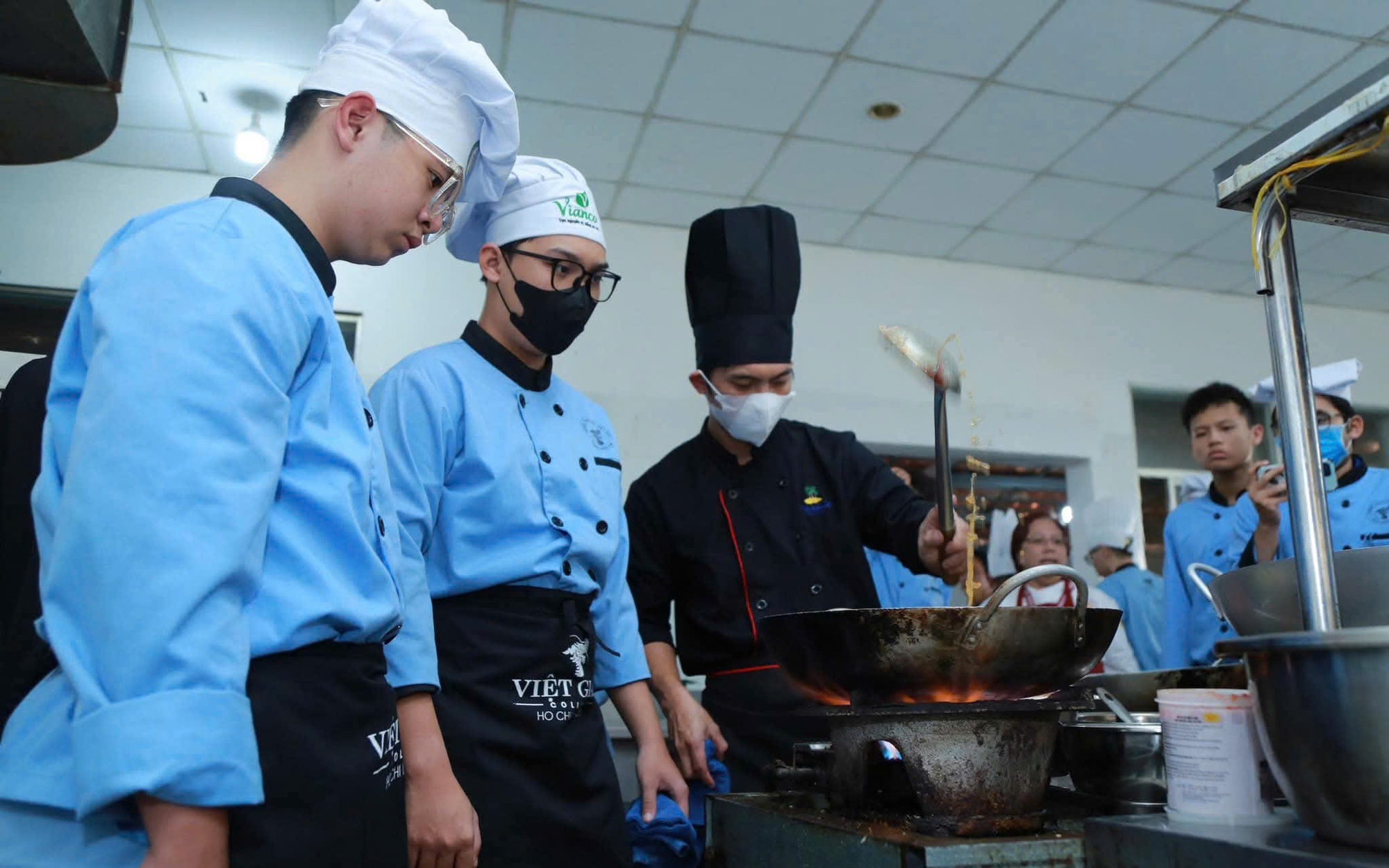 Nhìn nhận lại thành công trong giáo dục