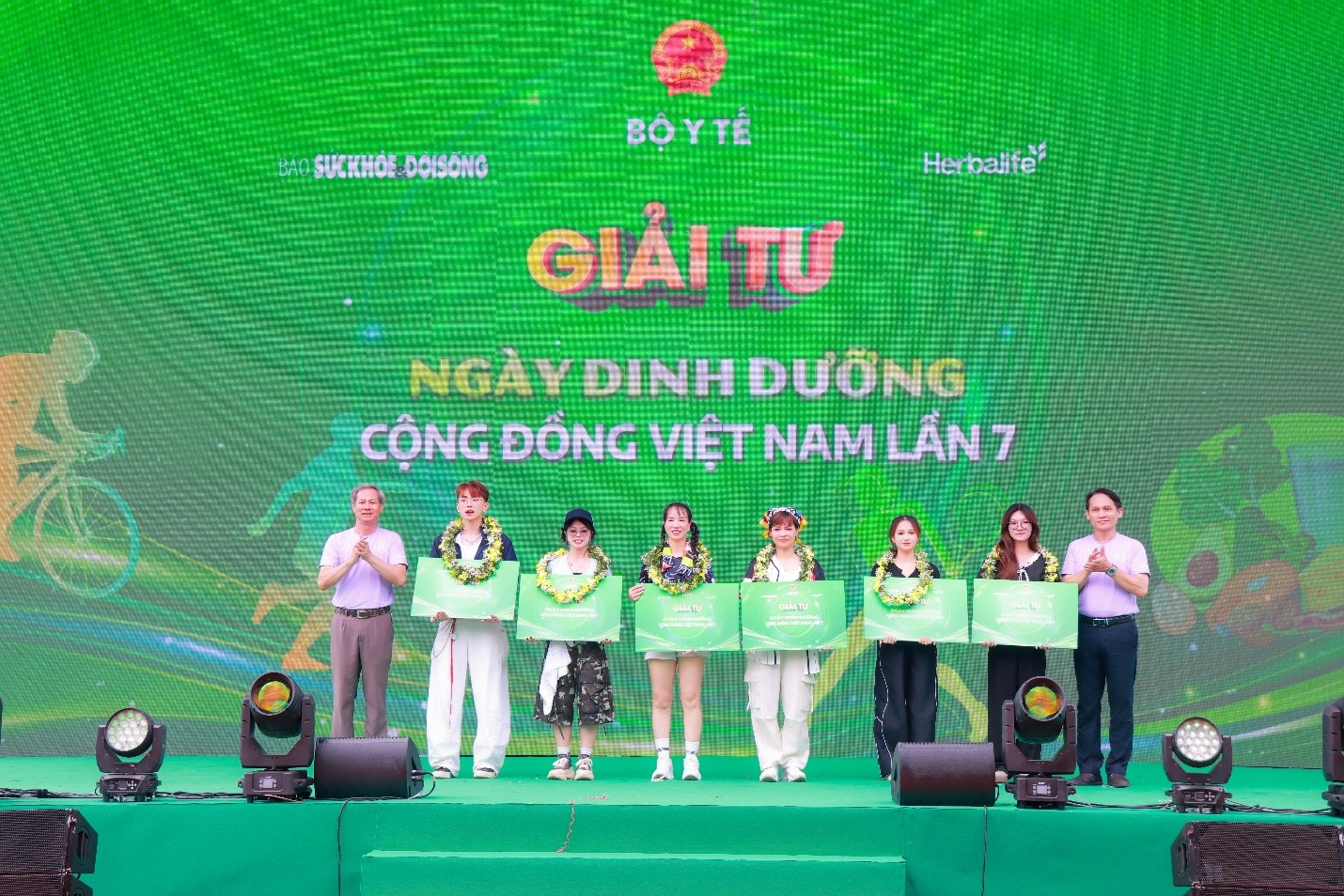 Herbalife Việt Nam đồng hành tổ chức Ngày Dinh dưỡng cộng đồng Việt Nam lần 7 tại Hà Nội - Ảnh 2.