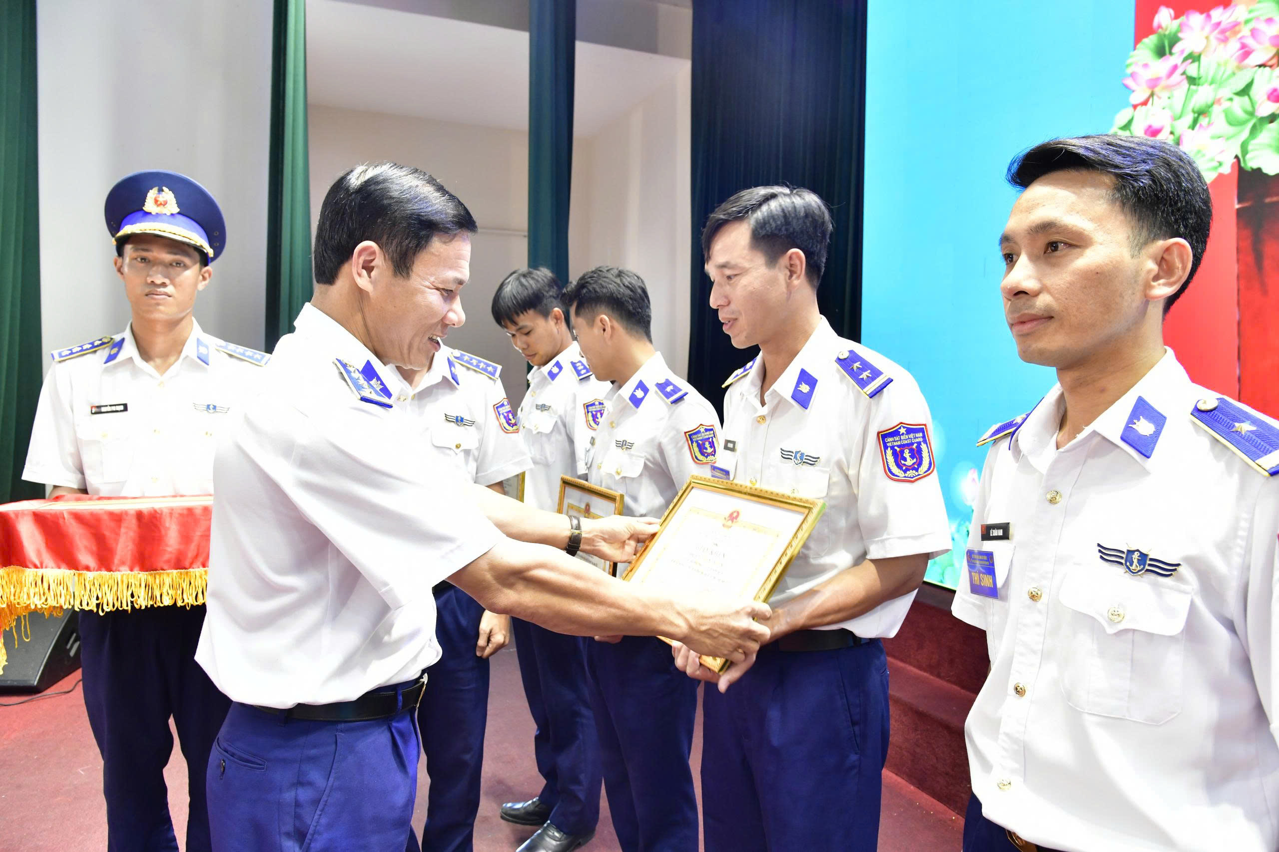 Bộ Tư lệnh Vùng Cảnh sát biển 2 tổ chức Bế mạc Hội thi Cán bộ Đoàn giỏi và Tuyên truyền viên trẻ năm 2026. - Ảnh 2.