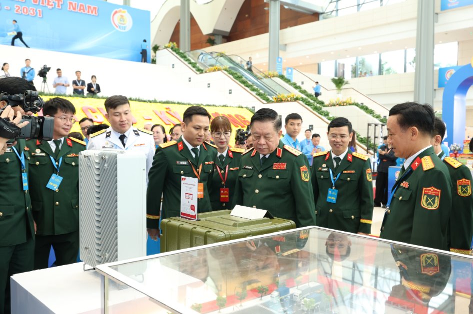 Tổng Bí thư, Chủ tịch nước và nhiều lãnh đạo Đảng, Nhà nước dự Đại hội XIV Công đoàn Việt Nam - Ảnh 5.