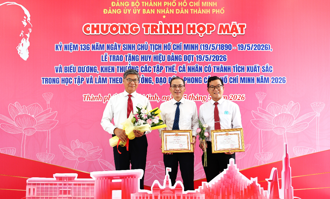 Lan tỏa tinh thần phục vụ từ ng&agrave;nh nước th&agrave;nh phố - Ảnh 2.