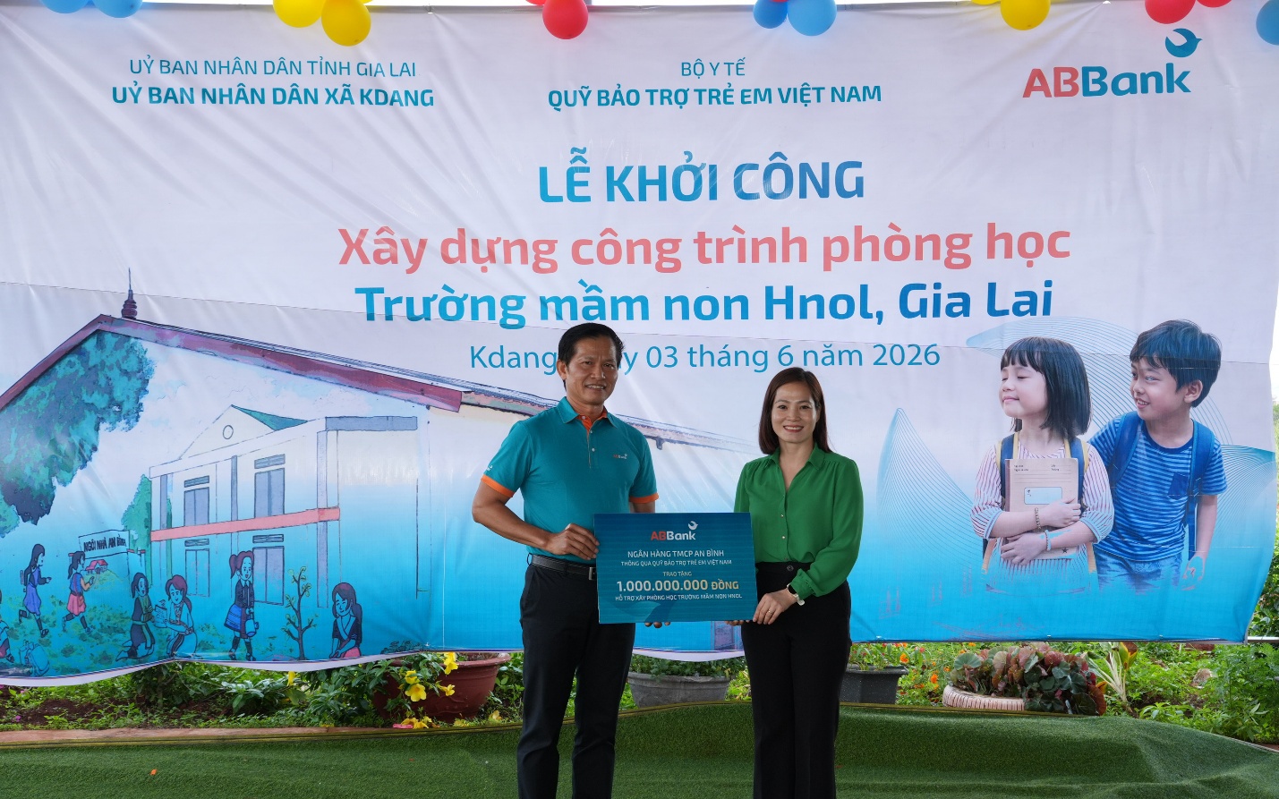 ABBank thêm “lớp học hạnh phúc” cho trẻ em Gia Lai