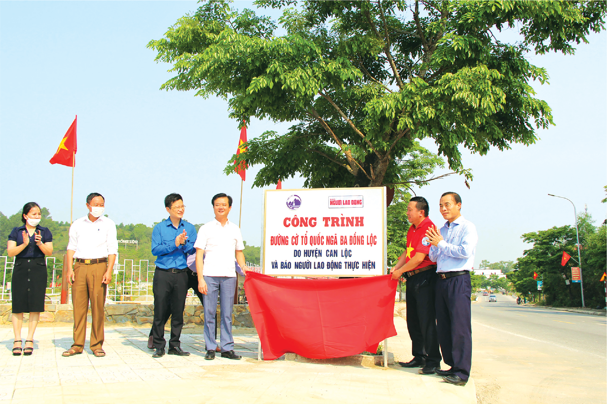 Tự h&agrave;o cờ Tổ quốc: Chương tr&igrave;nh kết nối triệu tr&aacute;i tim y&ecirc;u nước - Ảnh 1.