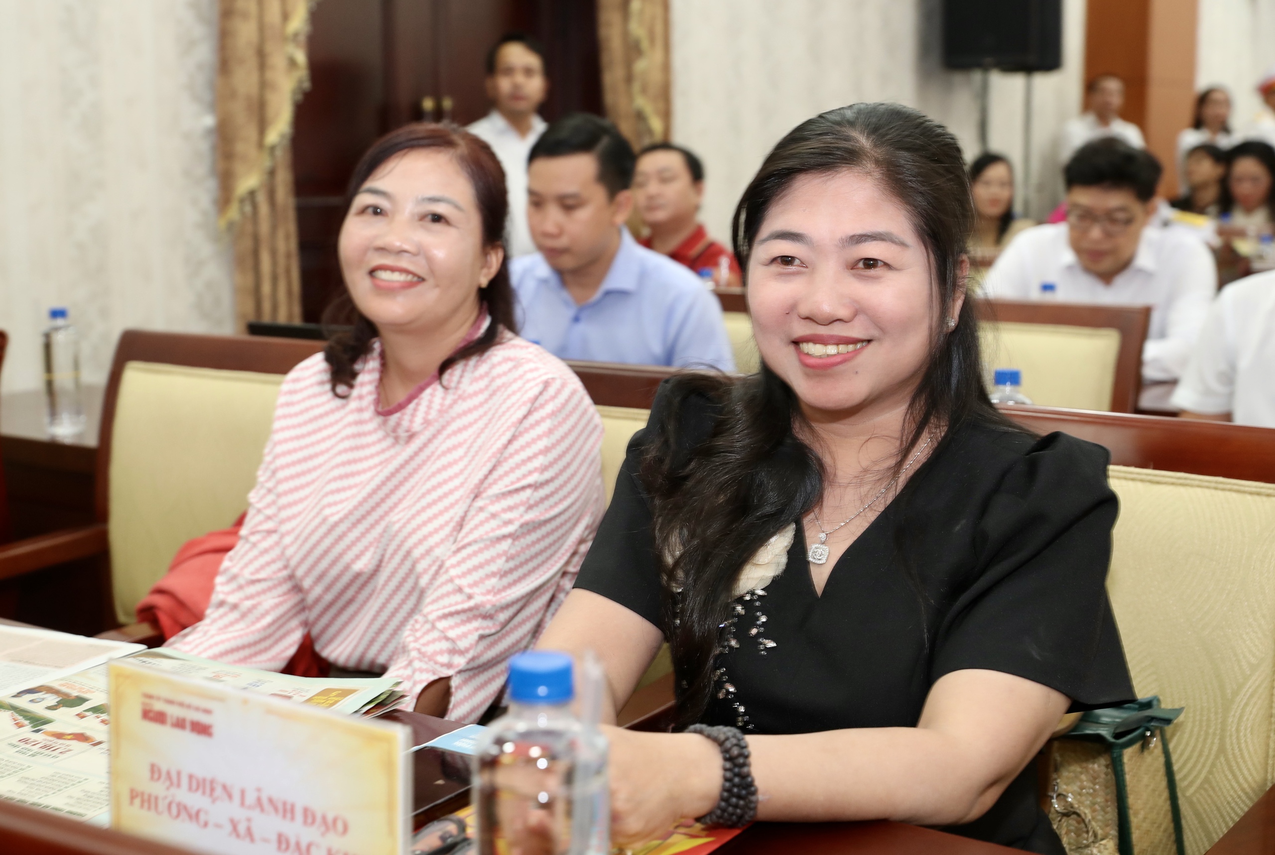 To&agrave;n cảnh Lễ kỷ niệm 7 năm chương tr&igrave;nh Tự h&agrave;o cờ Tổ quốc - Ảnh 14.