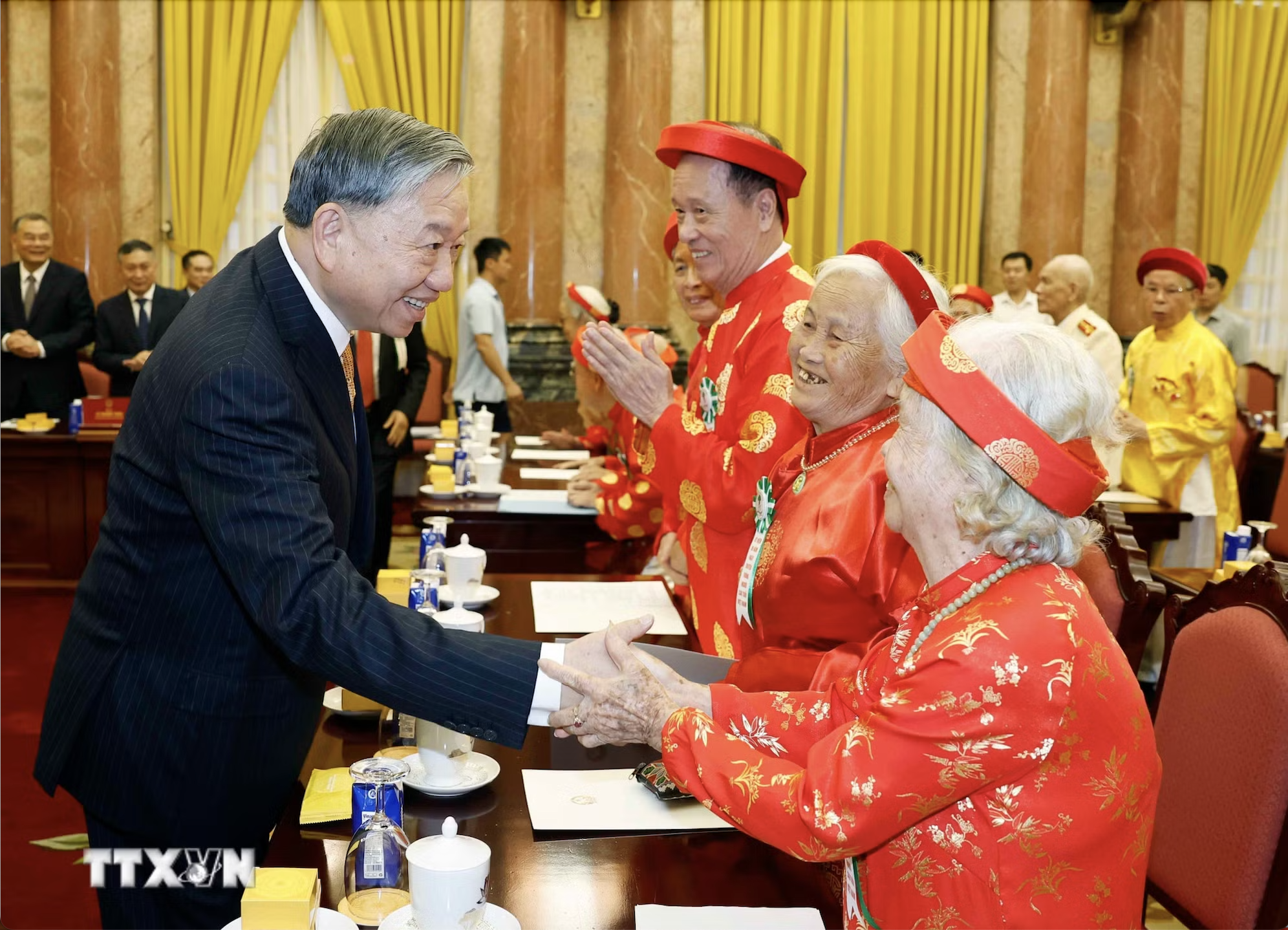 Tổng Bí thư, Chủ tịch nước Tô Lâm: Khơi dậy tinh thần "Tuổi cao - Gương sáng" - Ảnh 1.