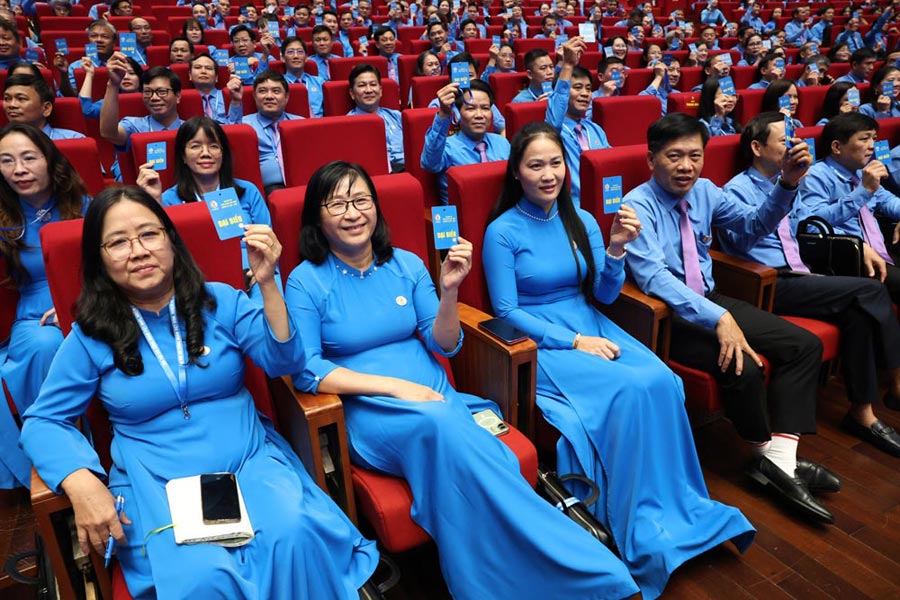 Ông Nguyễn Anh Tuấn tái đắc cử Chủ tịch Tổng LĐLĐ Việt Nam - Ảnh 3.