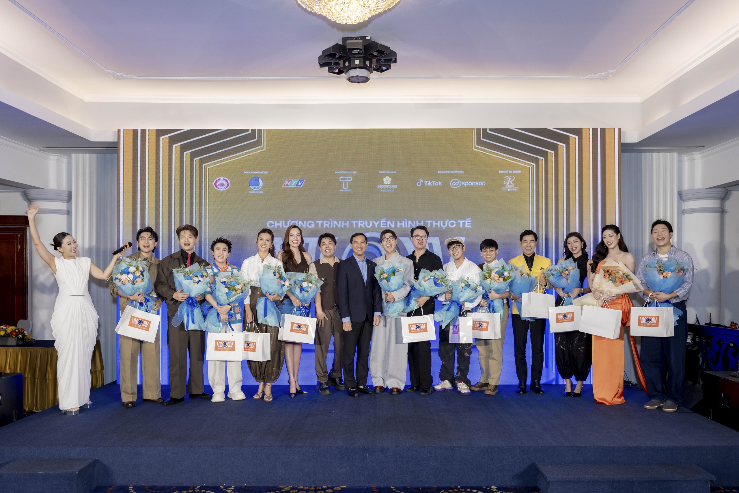 Dàn sao hạng A, hoa hậu và nam vương hội tụ tại họp báo ra mắt series thực tế WOW HO CHI MINH CITY - Ảnh 1.