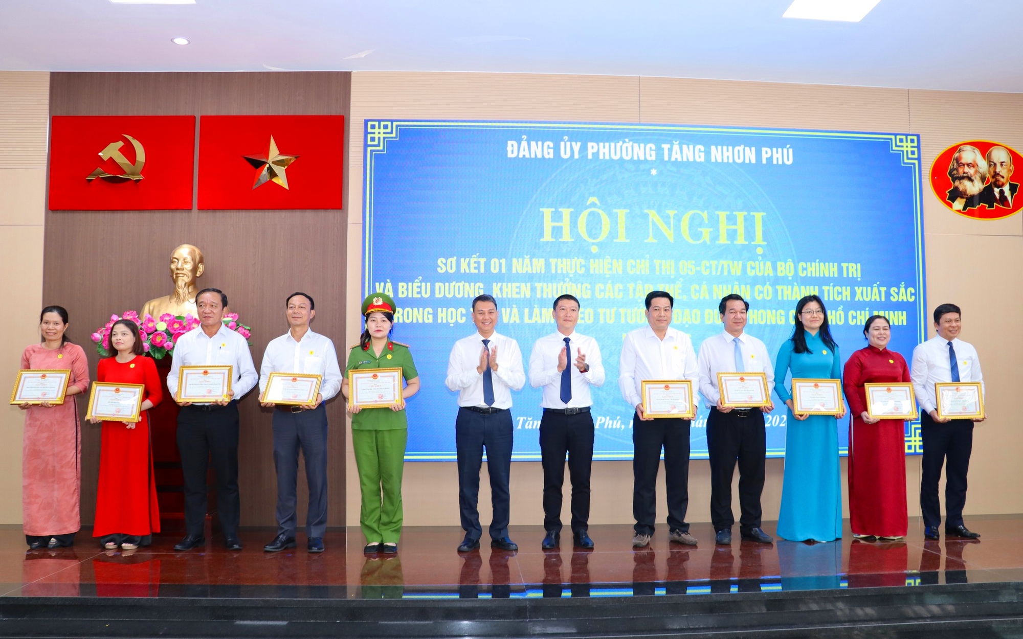 Tuyên dương gần 200 tập thể, cá nhân có thành tích xuất sắc trong việc học Bác