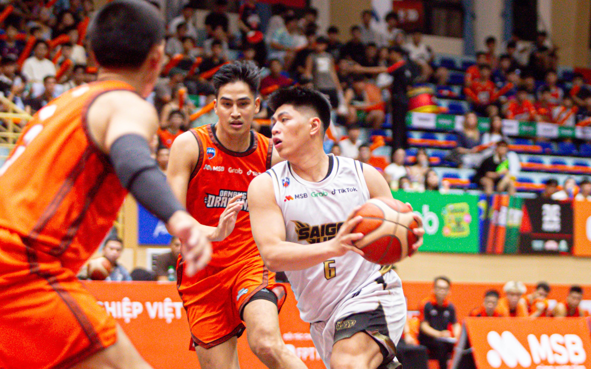 Saigon Heat hủy diệt Danang Dragons với tỉ số áp đảo