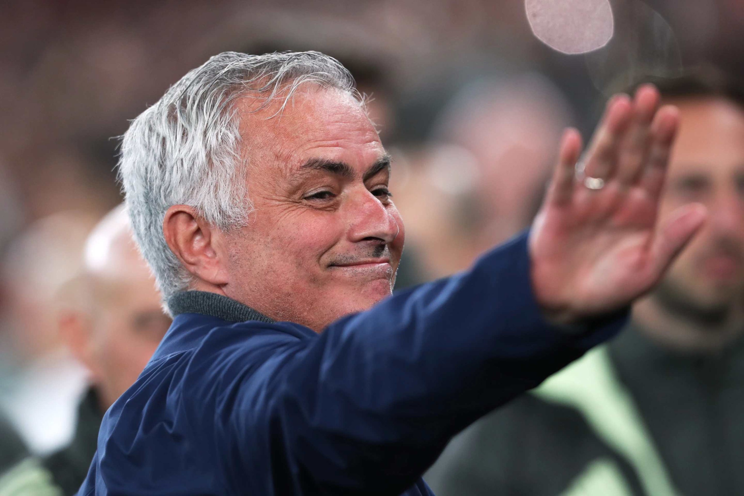 Real Madrid hẹn ngày đón Mourinho, Liverpool trao “ghế nóng” cho Iraola - Ảnh 1.