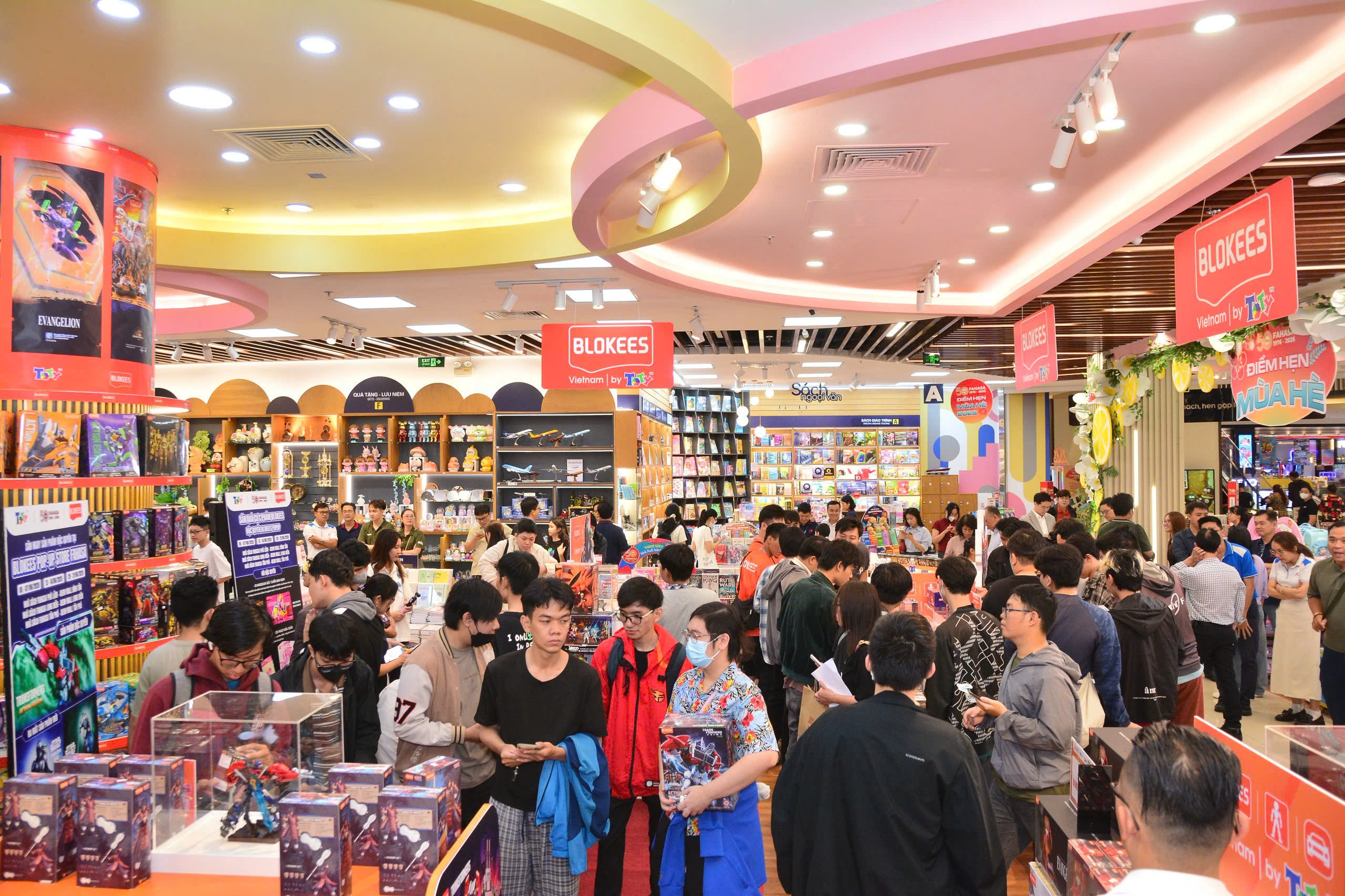 Điểm đến trải nghiệm và check in mùa hè dành cho giới trẻ - Ảnh 1.