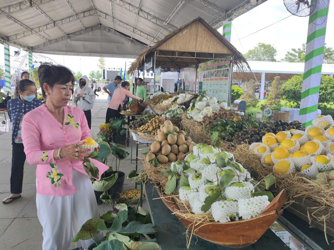 Nhiều hoạt động hấp dẫn tại lễ hội trái cây tỉnh Đồng Tháp - Ảnh 1.