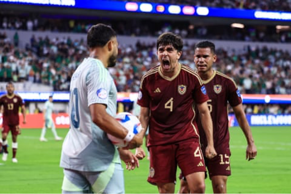 Đội hình ngôi sao phải ngồi nhà xem World Cup 2026 - Ảnh 2.