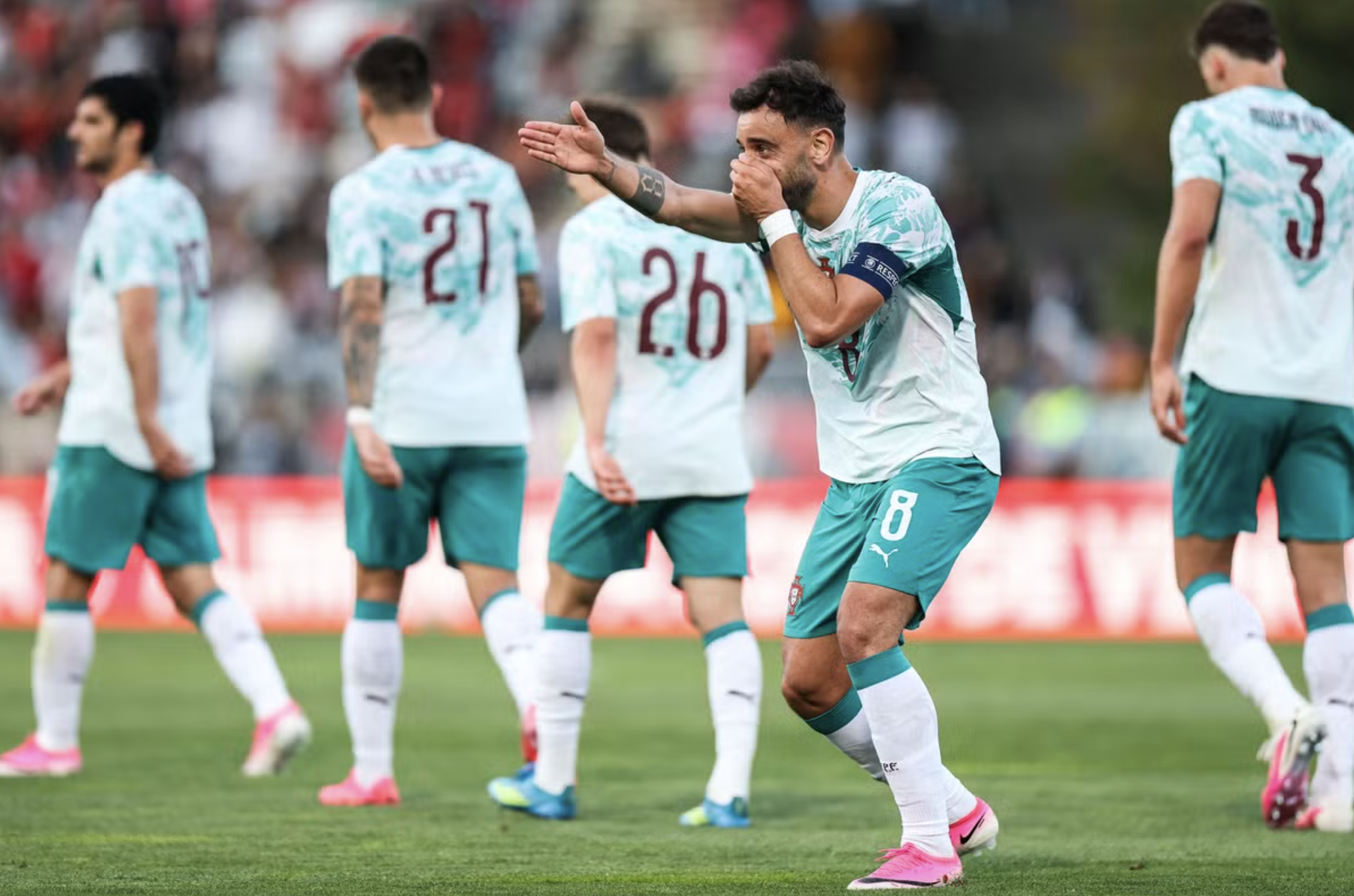 Bruno Fernandes ghi b&agrave;n, Bồ Đ&agrave;o Nha thắng Chile trước thềm World Cup - Ảnh 5.