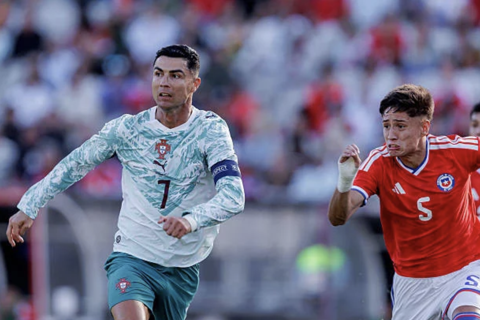 Bruno Fernandes ghi b&agrave;n, Bồ Đ&agrave;o Nha thắng Chile trước thềm World Cup - Ảnh 3.