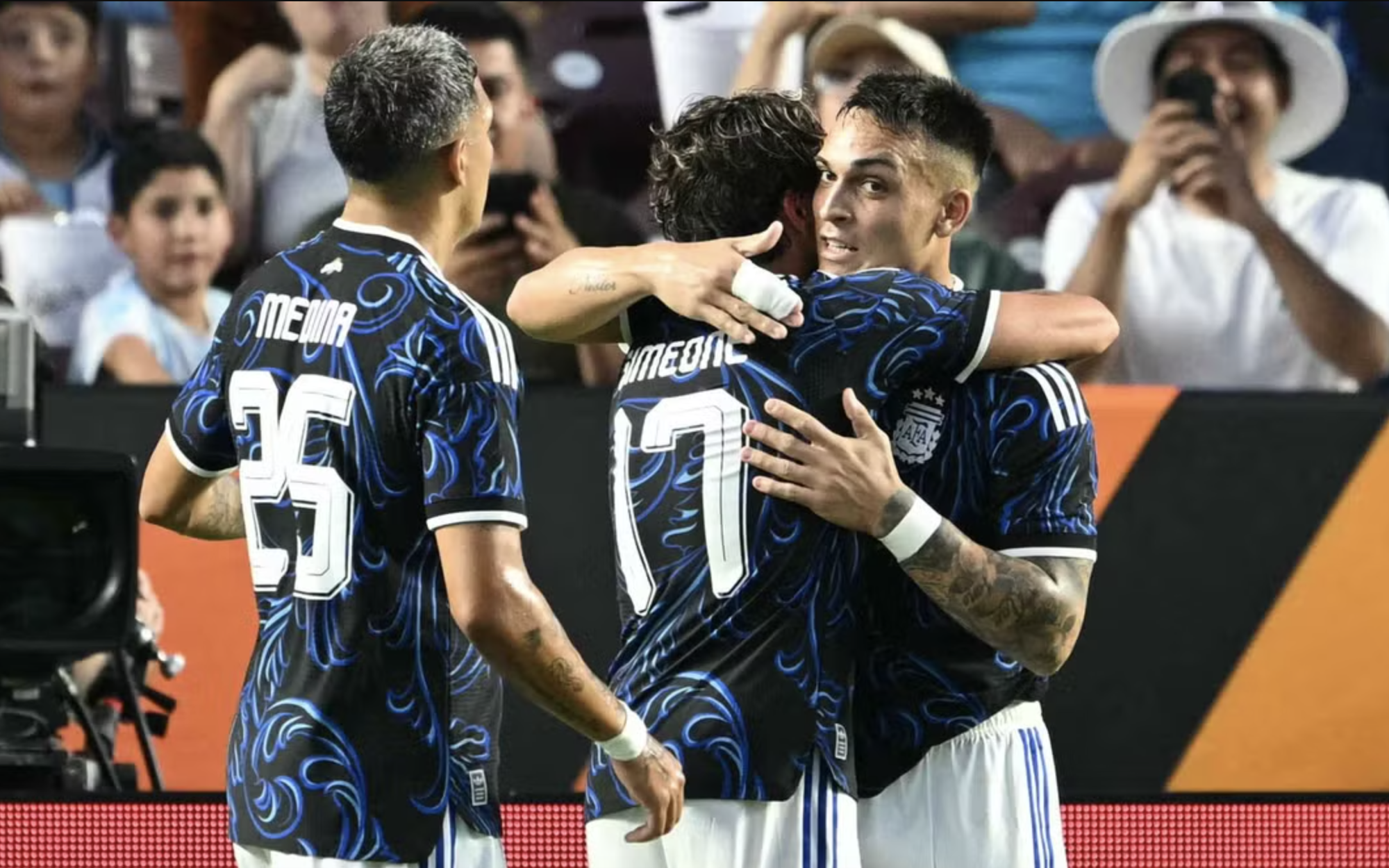 Tuyển Argentina thắng dễ Honduras dù vắng Messi