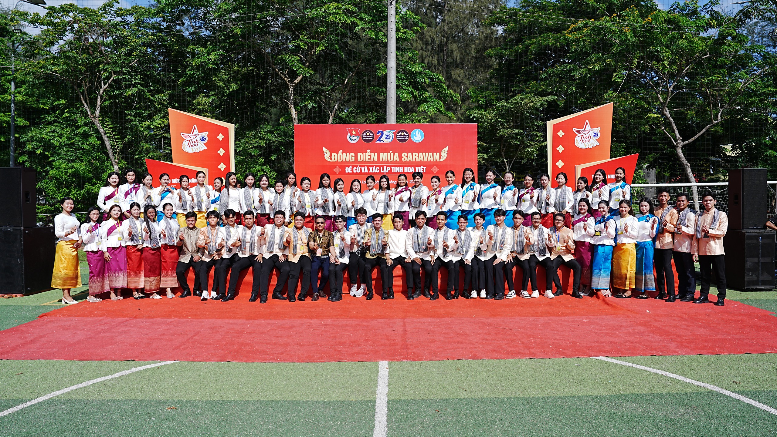 Hơn 1 . 000 Giảng vi&ecirc;n , sinh vi&ecirc;n Đại học Tr&agrave; Vinh đồng diễn m&uacute;a Saravan 2026 - Ảnh 2.