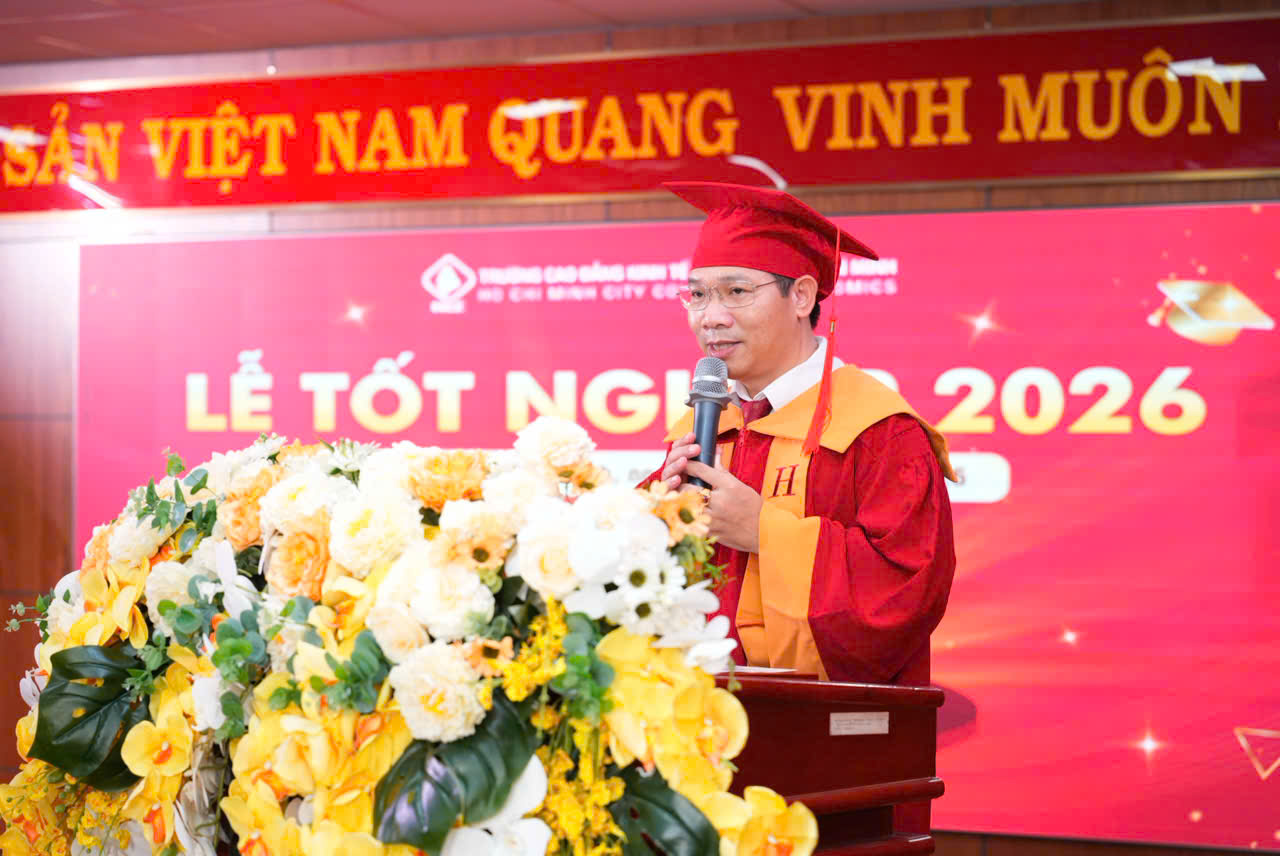 Từ ngã rẽ học tập đến danh hiệu thủ khoa - Ảnh 6.