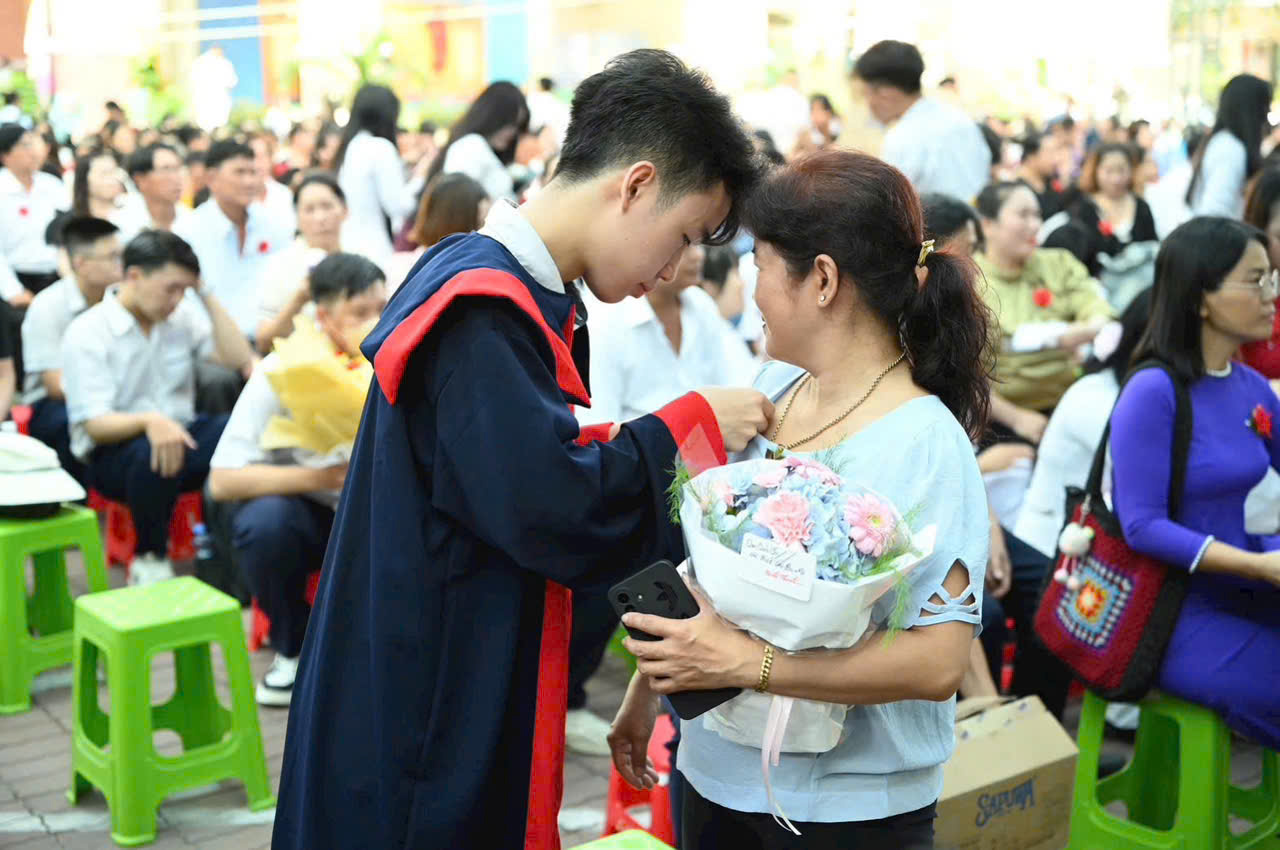 Sở GD-ĐT TPHCM ra cảnh báo khẩn trước kỳ thi tốt nghiệp THPT - Ảnh 1.