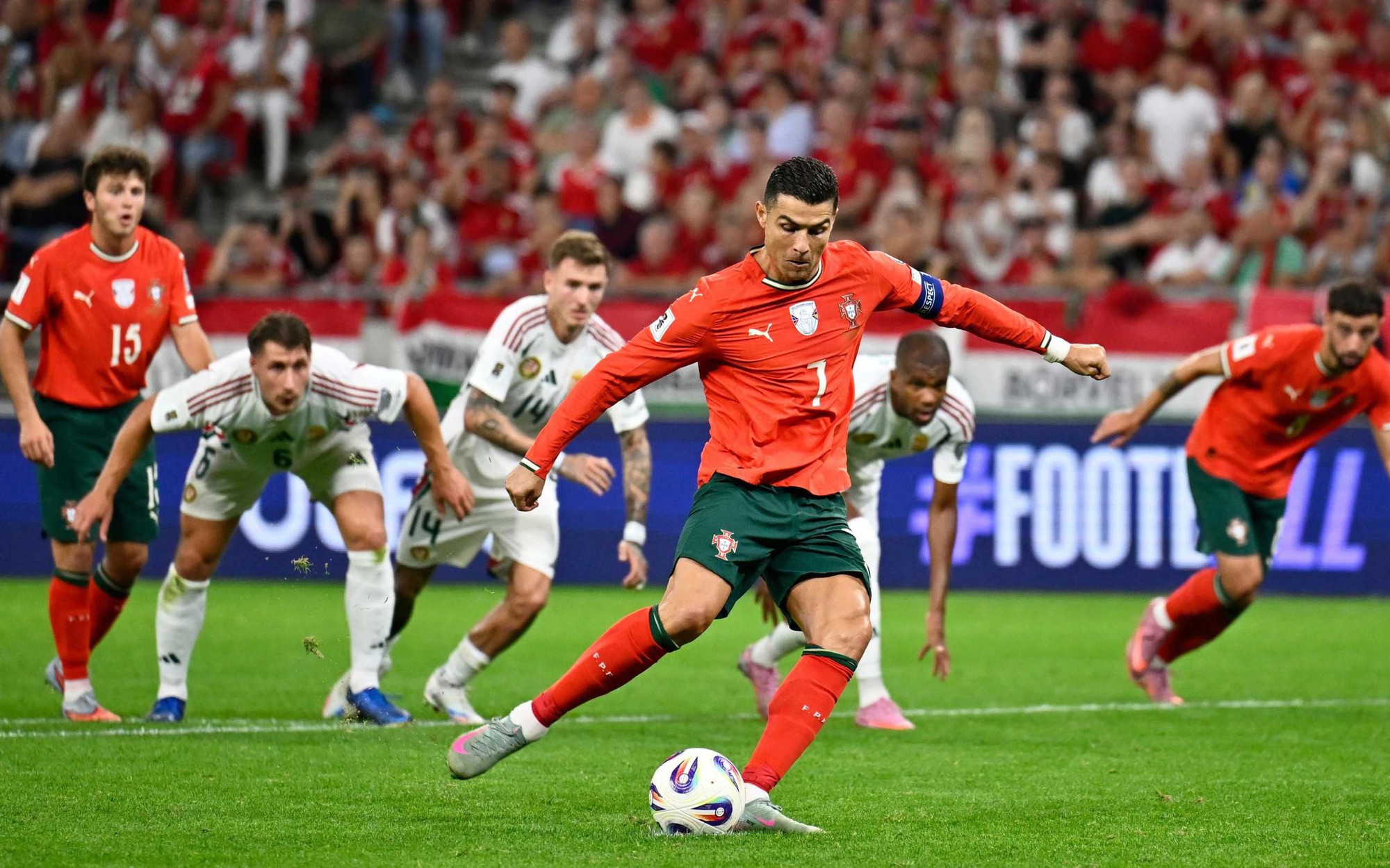 "Choáng" với những con số trước World Cup 2026