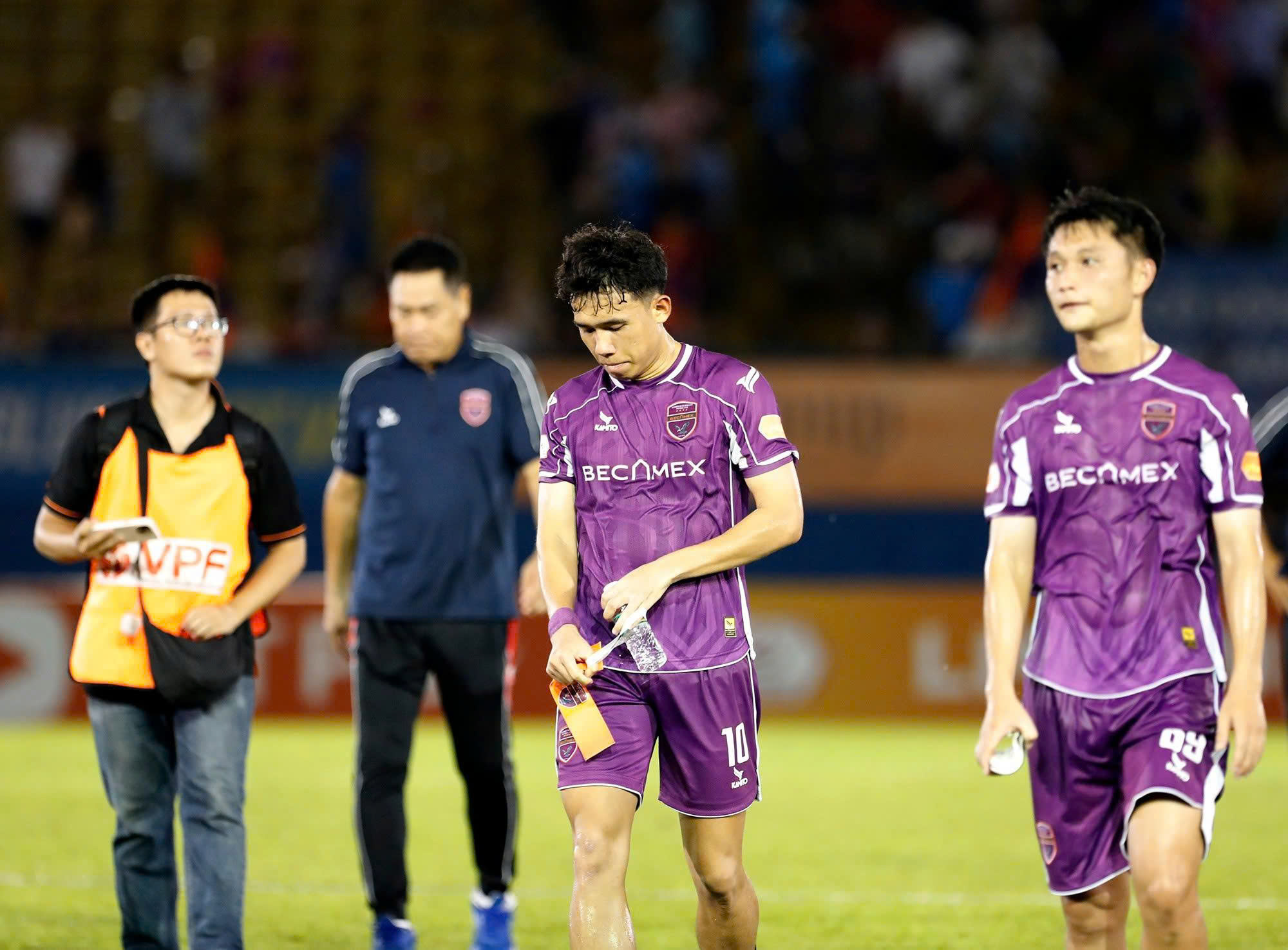 V-League và những gam màu đối lập - Ảnh 2.