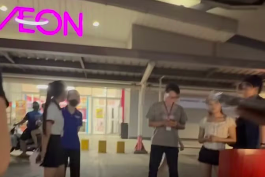 Nữ khách hàng tố bị quy chụp ăn cắp ở Aeon Long Biên: Diễn biến mới nhất - Ảnh 1.