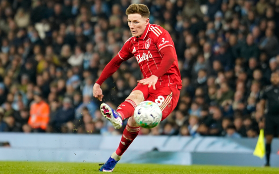 Man City gặp khó ở 2 thương vụ then chốt