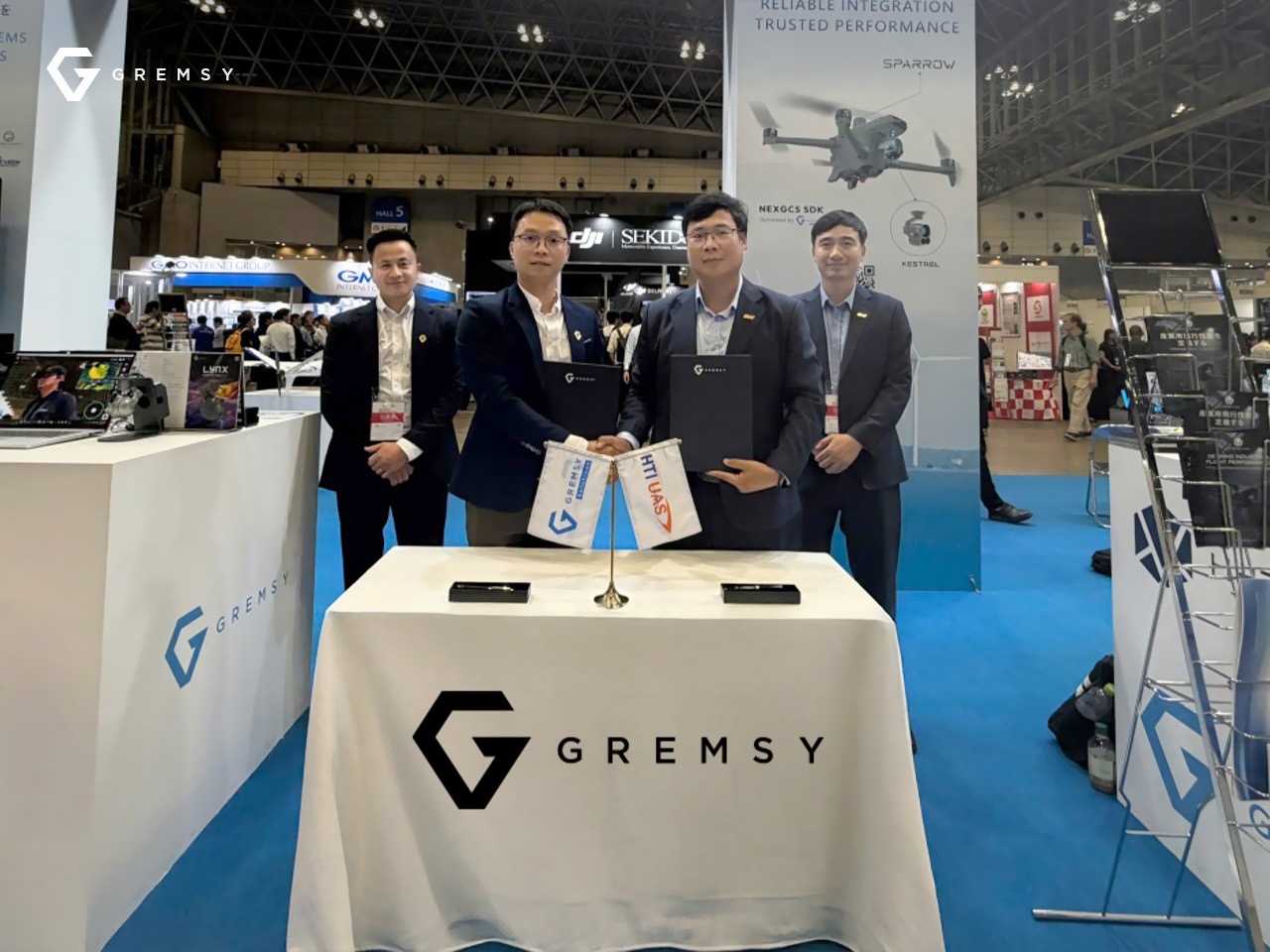 Th&uacute;c đẩy kết nối c&ocirc;ng nghệ UAV Việt - Nhật v&agrave; kh&aacute;t vọng thương hiệu quốc gia - Ảnh 2.