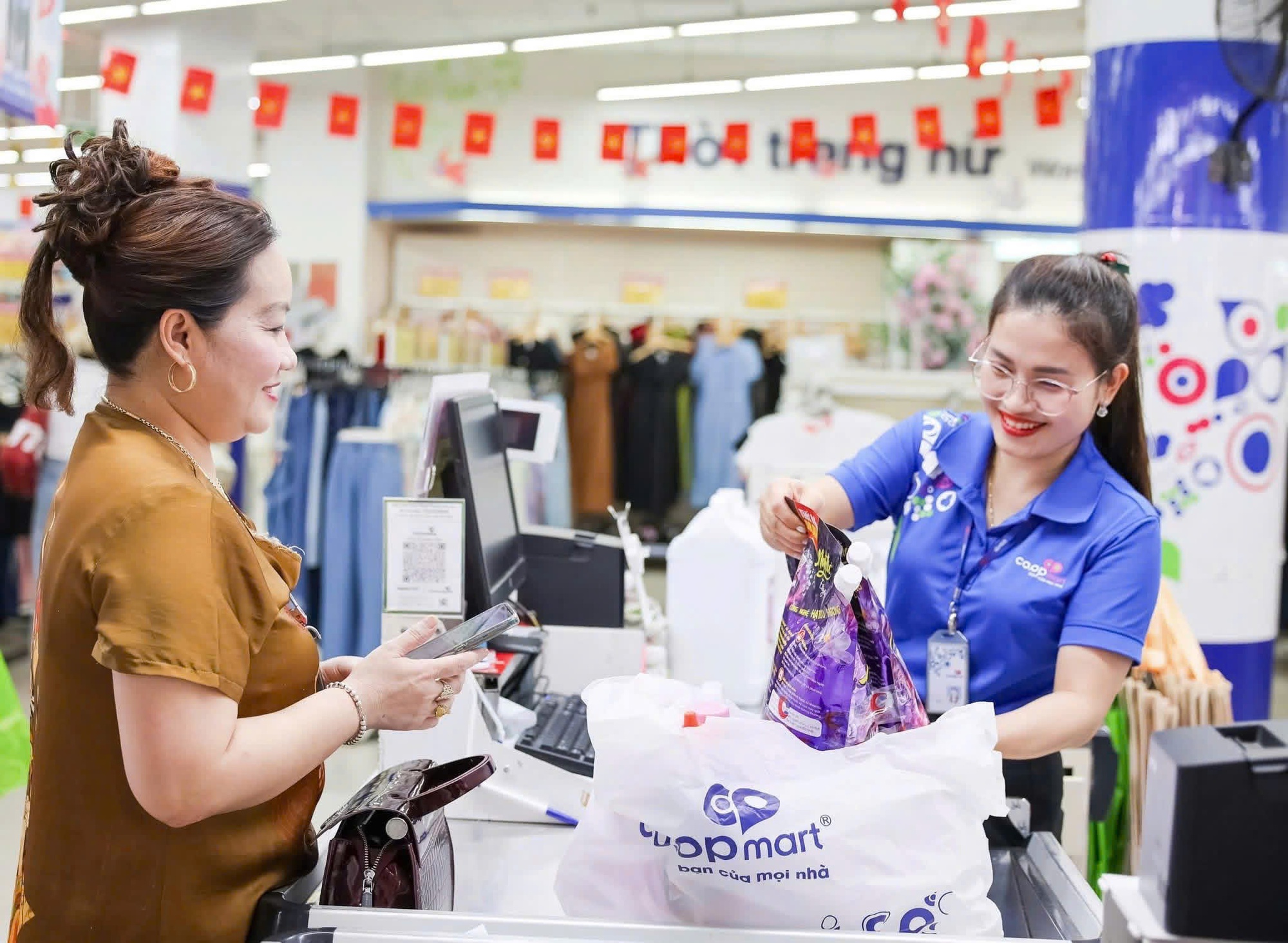 Giải thưởng b&aacute;n lẻ ch&acirc;u &Aacute; khẳng định vị thế  Saigon Co.op trong l&ograve;ng người ti&ecirc;u d&ugrave;ng Việt - Ảnh 2.