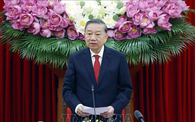 Tổng Bí thư, Chủ tịch nước Tô Lâm: Công tác lý luận  phải đi thẳng vào các điểm nghẽn, nút thắt