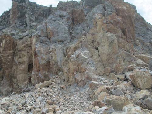 Vụ đá lăn chết 3 người: Một Phó Giám đốc bị thôi việc