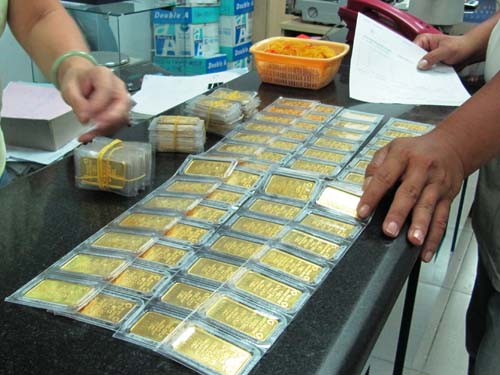 Giá vàng lại tăng đột biến