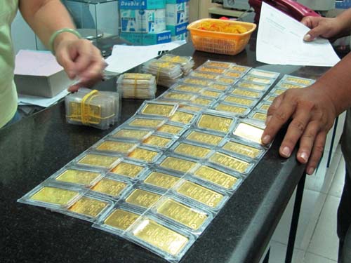 Vàng thế giới “bốc đầu”, trong nước bình lặng