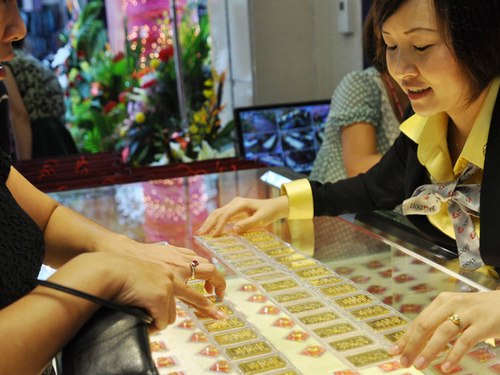 Giá vàng trúng thầu cao “ngất ngưỡng”