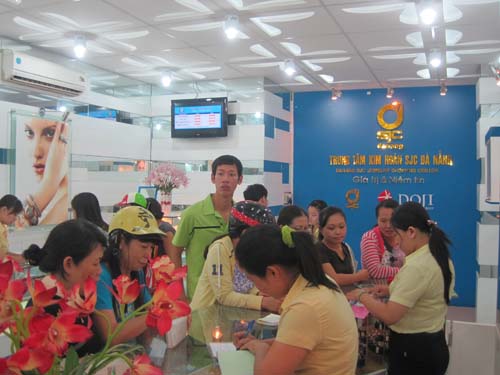 'Thuần phục' vàng: Chờ bao lâu, thêm mấy chục tấn?