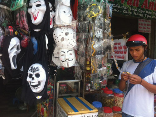Hàng Trung Quốc tràn ngập thị trường Halloween