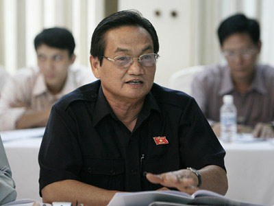 Bàn về hai chữ “lôm côm” của ông Trần Du Lịch