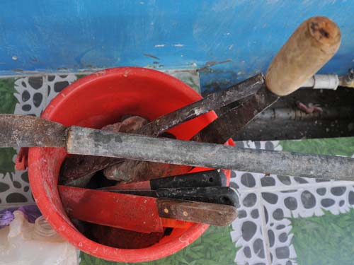Đi cưỡng chế nhà, 6 xung kích viên bị chém trọng thương