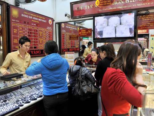 Vàng lao dốc nhưng “phanh” kịp thời