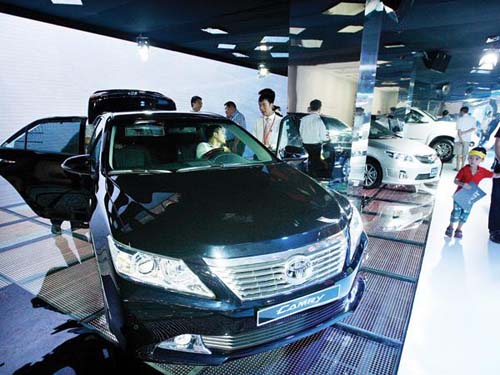 Đến Toyota cũng "nản" với công nghiệp ô tô Việt Nam