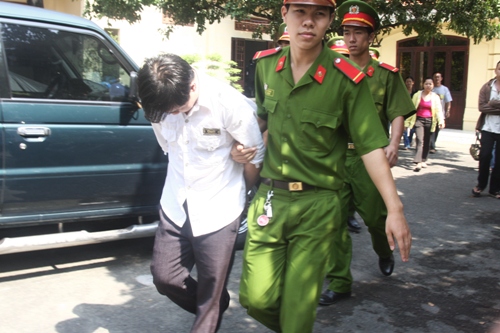 Nhậu say, giết chủ nhà trọ