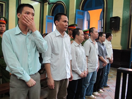 Hơn 200 doanh nghiệp sập bẫy “cán bộ Hải quan”