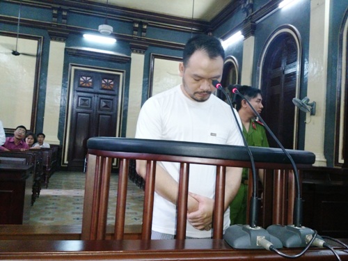 TP HCM: 16 người mua chung cư "ma"