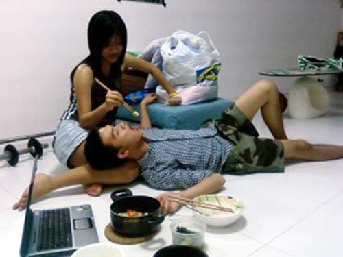 Sống thử kiểu mới: Ở riêng, ngủ chung!