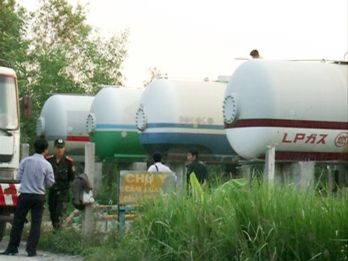 Đánh sập nhiều ổ gas lậu