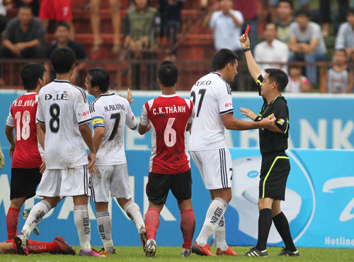 SHB Đà Nẵng thua đậm