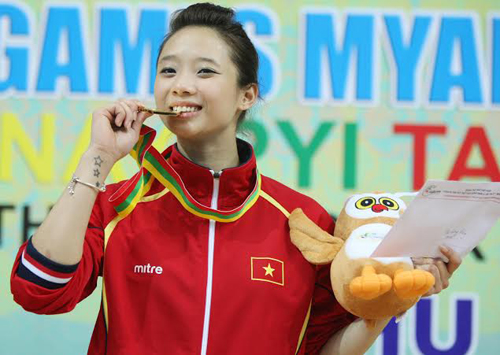 Thúy Vi giành HCV SEA Games 27 đầu tiên cho Việt Nam
